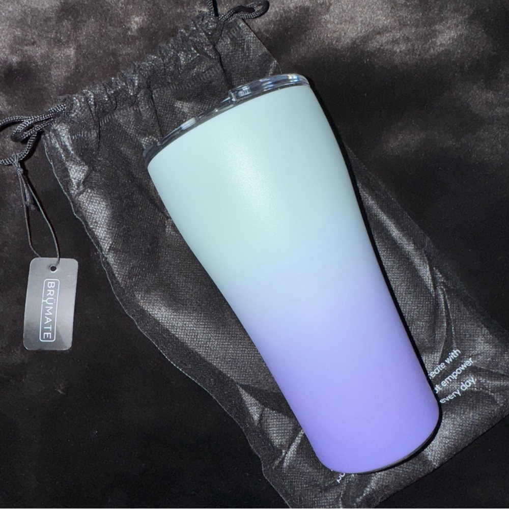 NEW! BRUMATE Lavender Haze Ombré Custom-Dyed Nav 22oz Tumbler GORGEOUS NWT